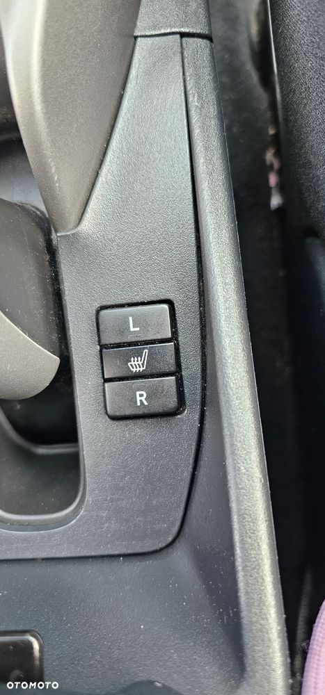 Toyota Auris 1.6 VVT-i Team - 24