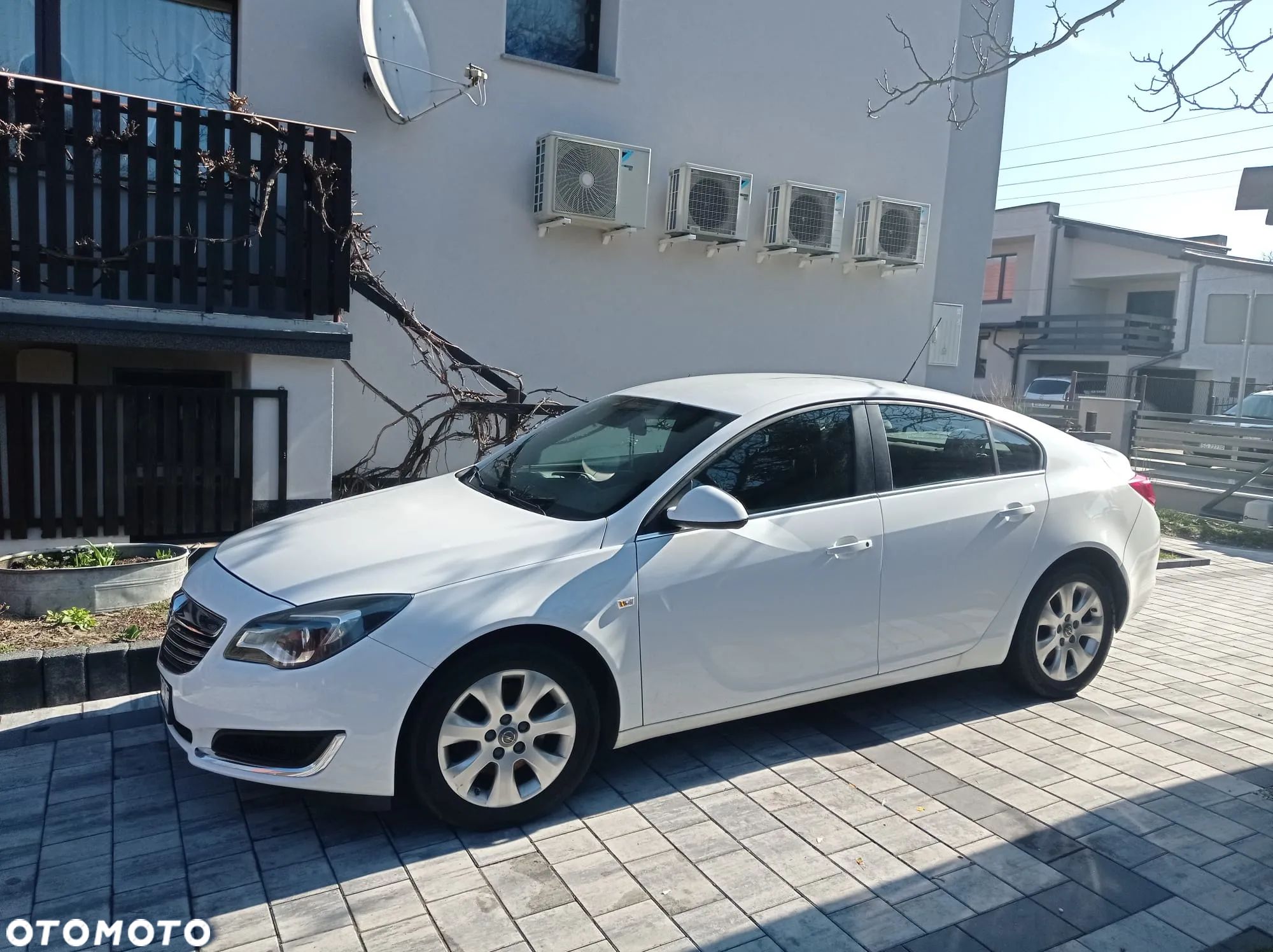 Opel Insignia CT 2.0 CDTI 4x4 - 1