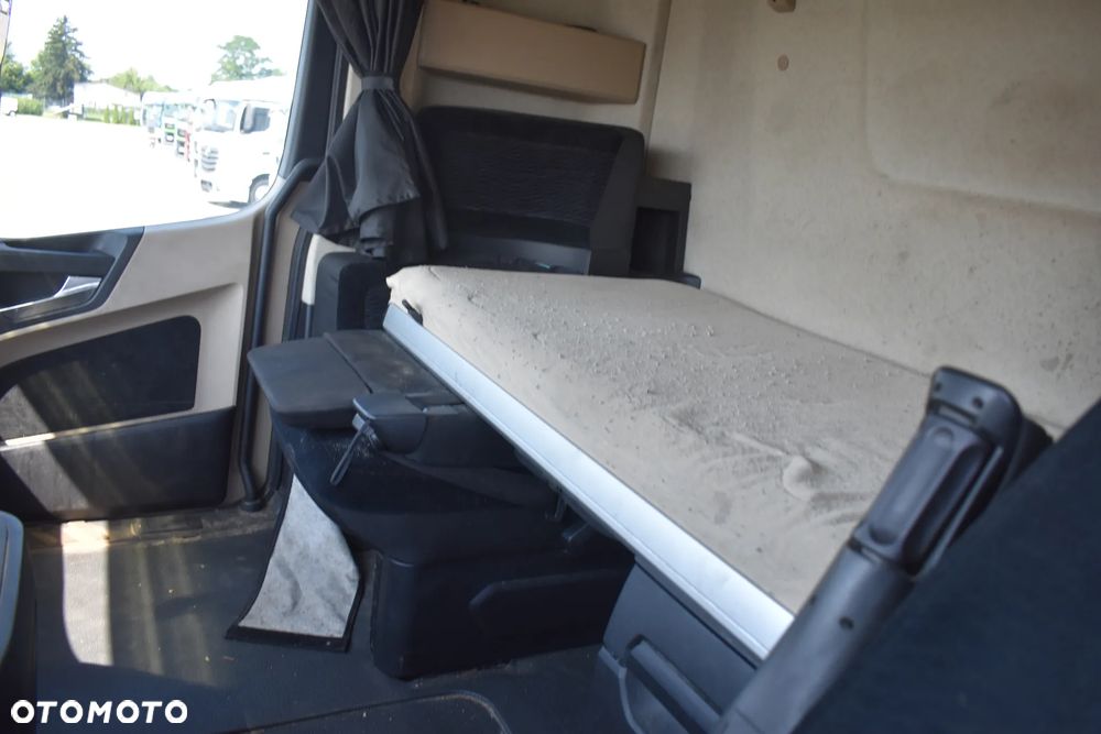 Mercedes-Benz ACTROS 1842 - 9