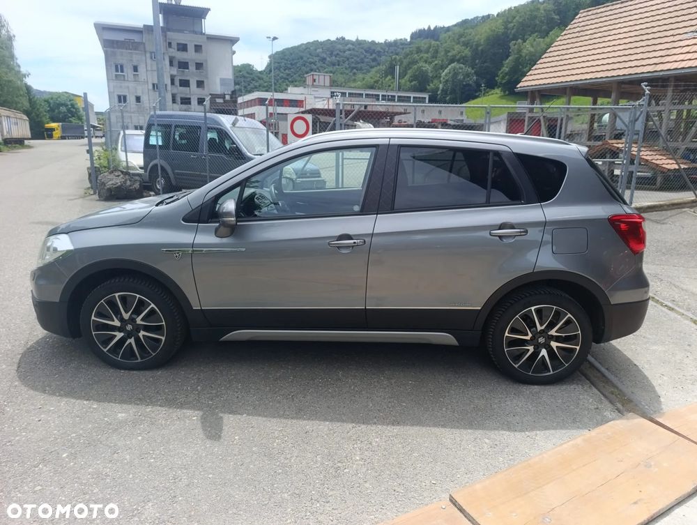 Suzuki SX4 S-Cross 1.6 DDiS Premium 4WD - 4