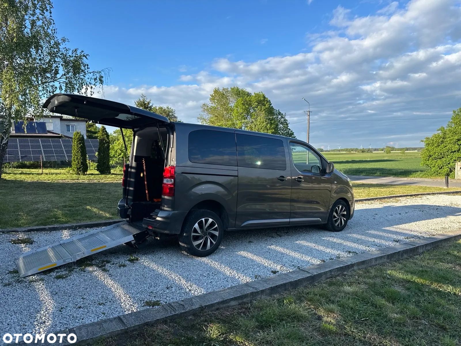 Citroën SpaceTourer M 2.0 BlueHDi 180 EAT8 Plus - 1