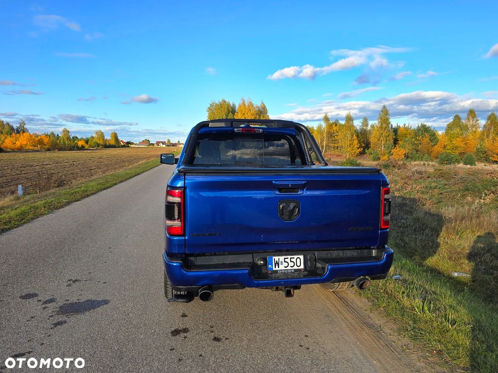 Dodge RAM 5.7 4x4 - 10