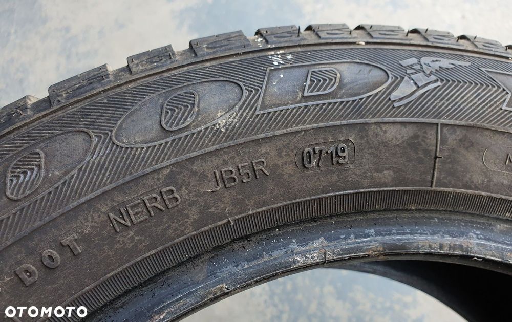 OPONY GOODYEAR VECTOR 4SEASONS 195/60/R15 6MM 2SZT - 4