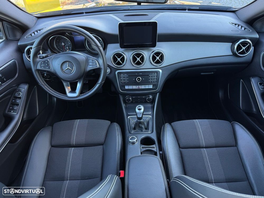 Mercedes-Benz GLA 180 (CDI) d Urban - 19