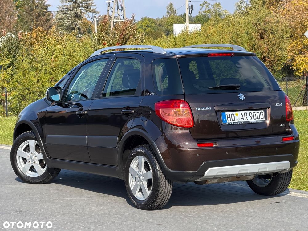 Suzuki SX4 1.6 VVT 4x4 Style - 16