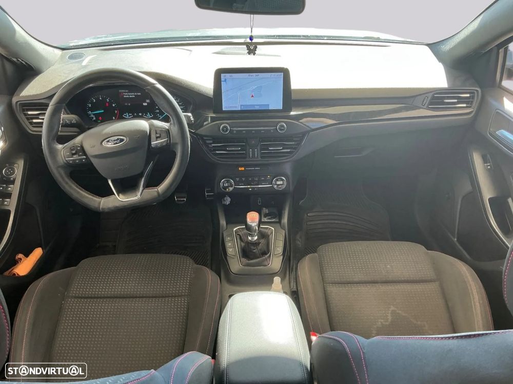 Ford Focus 1.0 EcoBoost ST-Line - 2