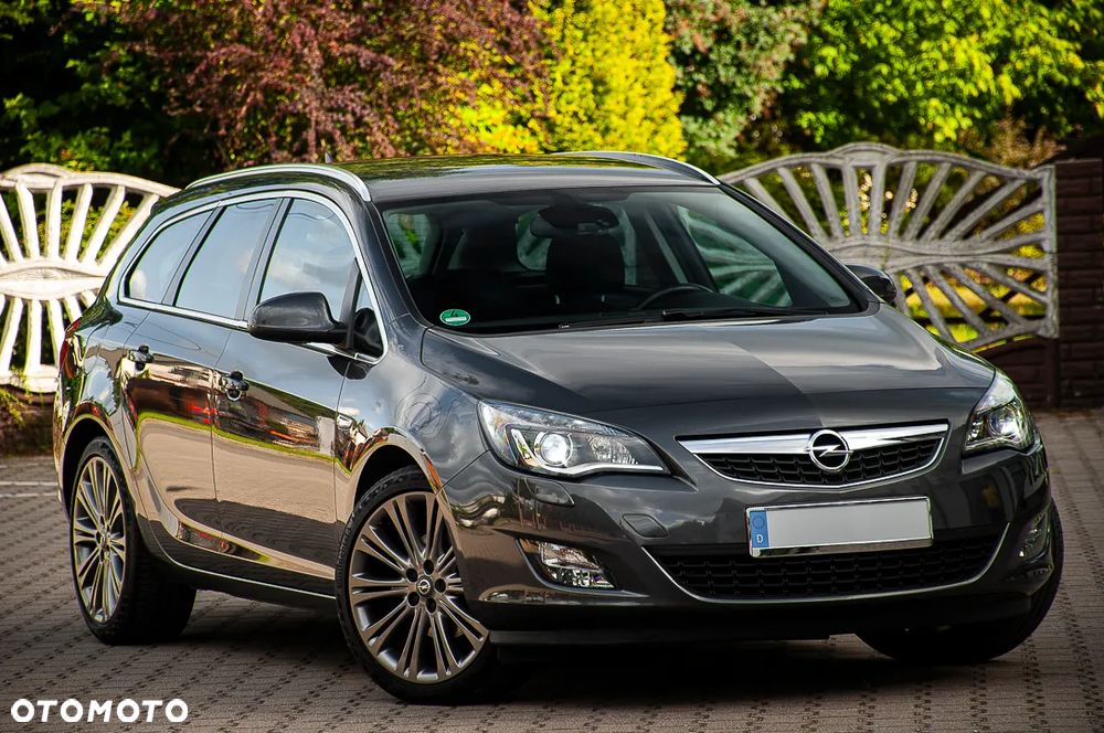 Opel Astra 1.6 Turbo Edition - 25