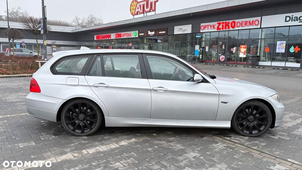 BMW Seria 3 320d DPF - 8