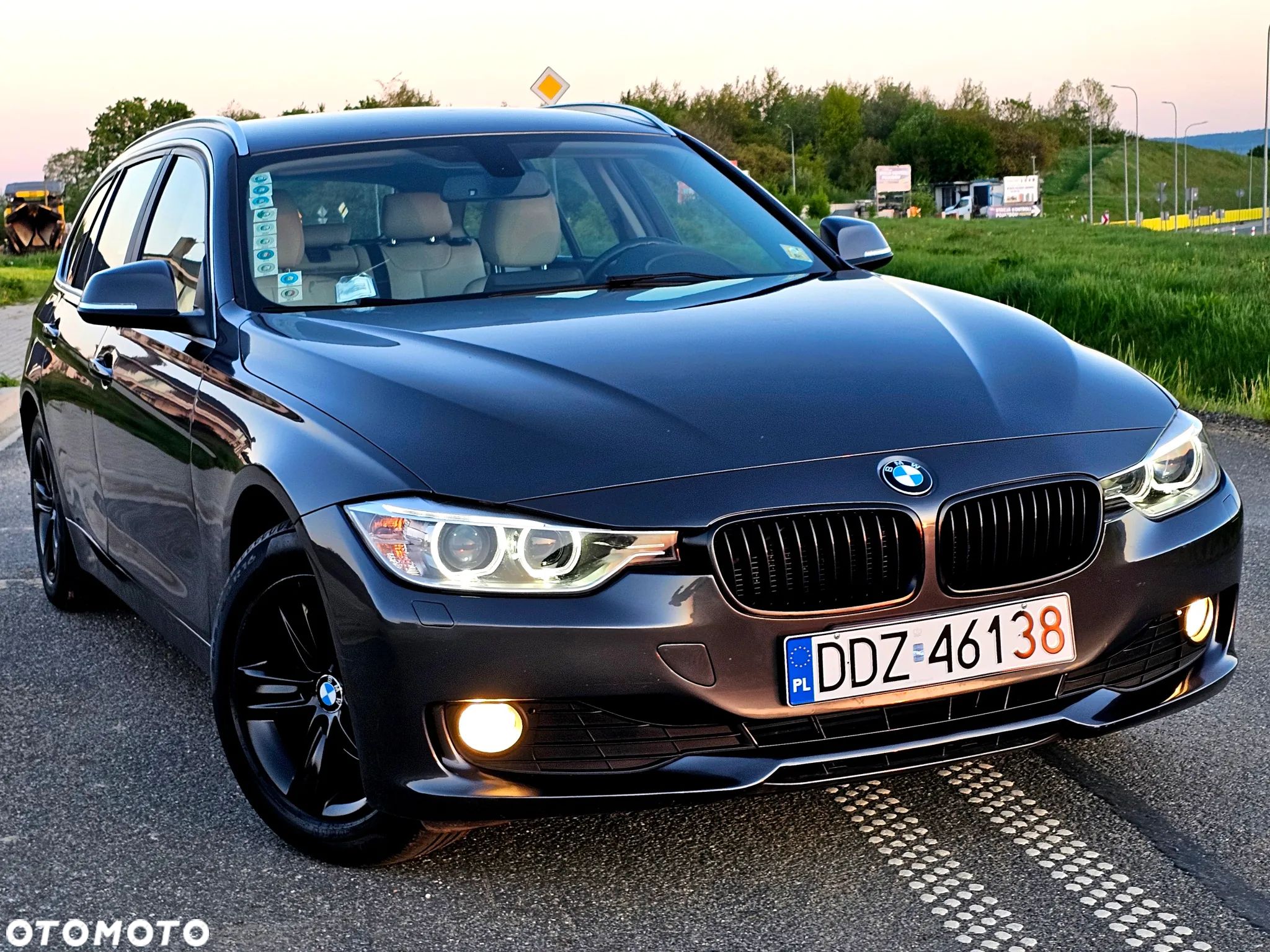 BMW Seria 3 318d Touring Luxury Line - 1