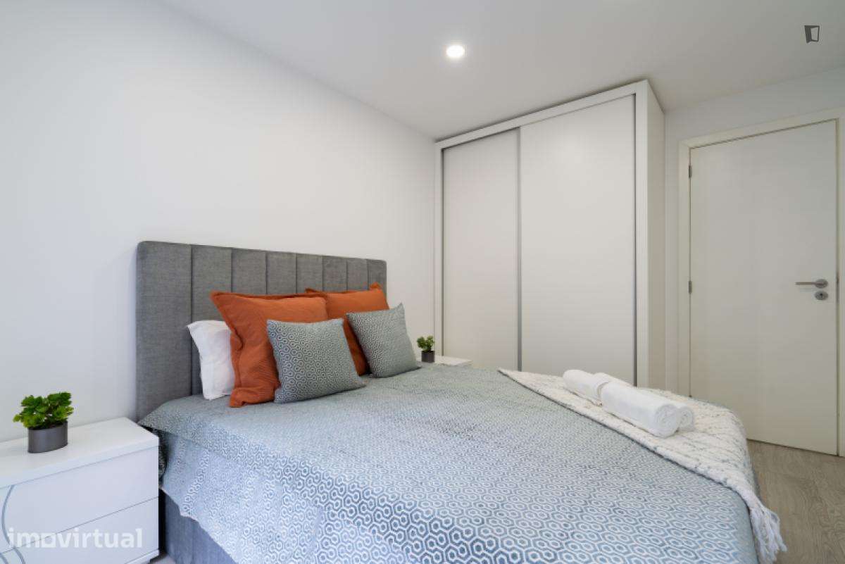 Apartamento com 2 quartos - localizado em Sé Porto - Grande imagem: 3/33
