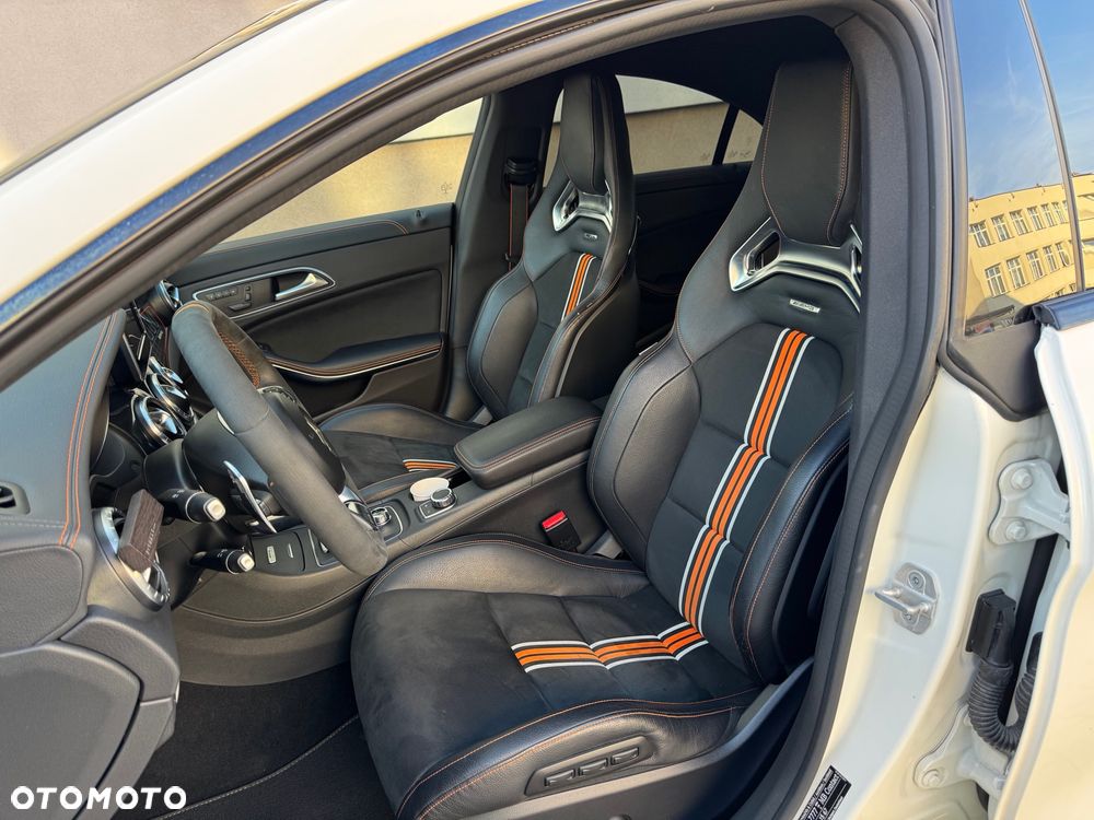 Mercedes-Benz CLA AMG 45 4Matic 7G-DCT Orange Art Edition - 7