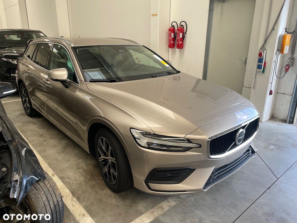 Volvo V60 B4 D Core - 1