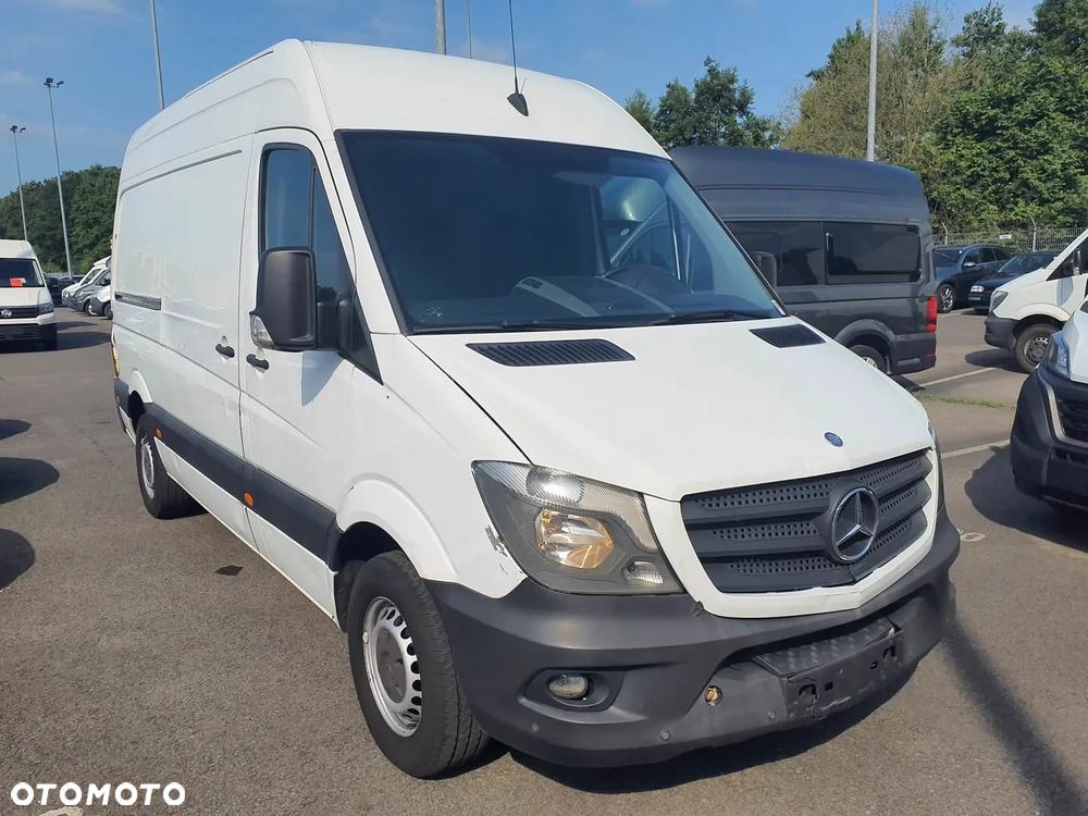 Mercedes-Benz Sprinter - 4
