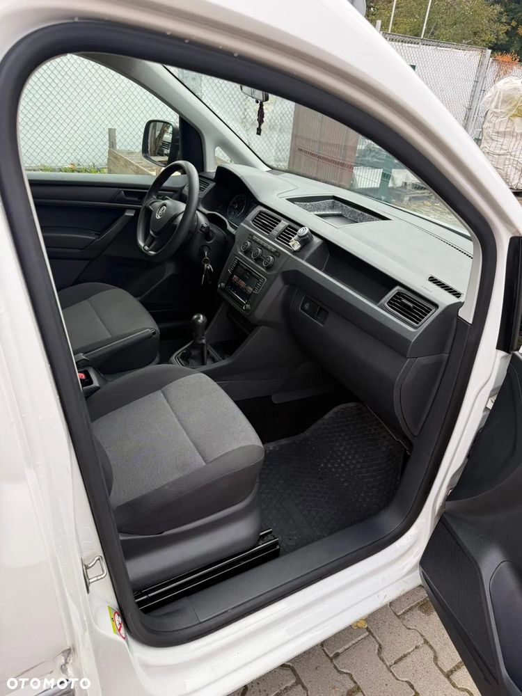 Volkswagen Caddy - 11