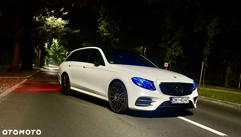 Mercedes-Benz Klasa E 400 d 4Matic T 9G-TRONIC AMG Line - 1