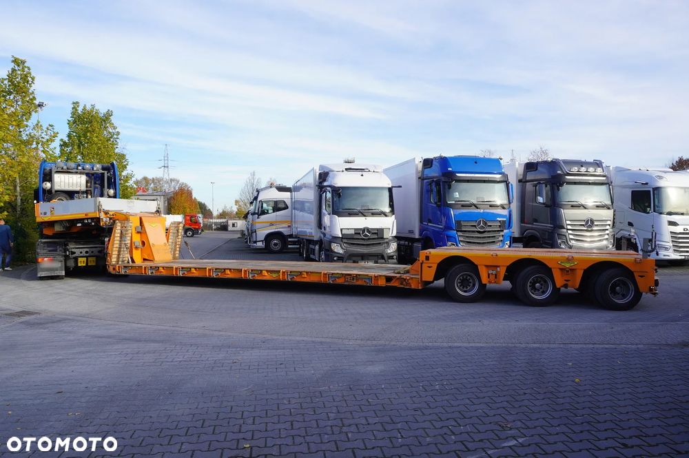 Broshuis 3ABD-48 61.0t / 40 ton ładowności / 3 osie skrętne / zawieszenie hydrauliczne - 4