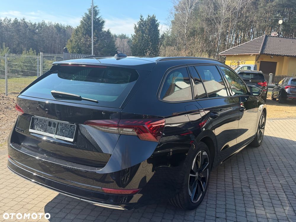 Skoda Octavia 2.0 TDI DSG Sportline - 6