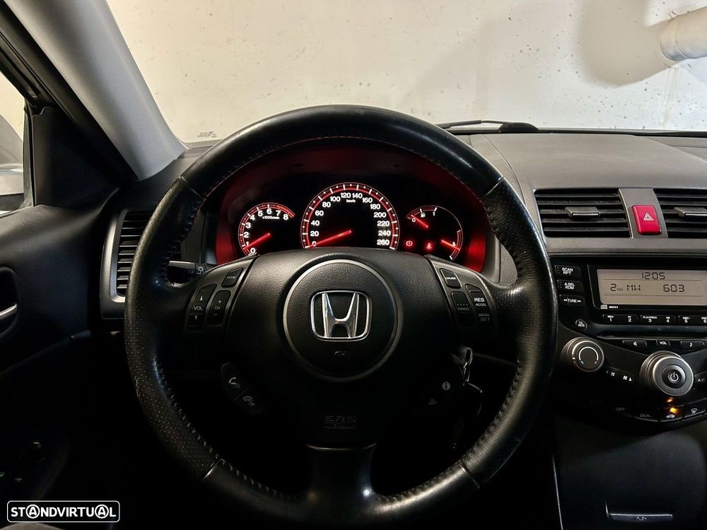 Honda Accord 2.0 Sport - 17