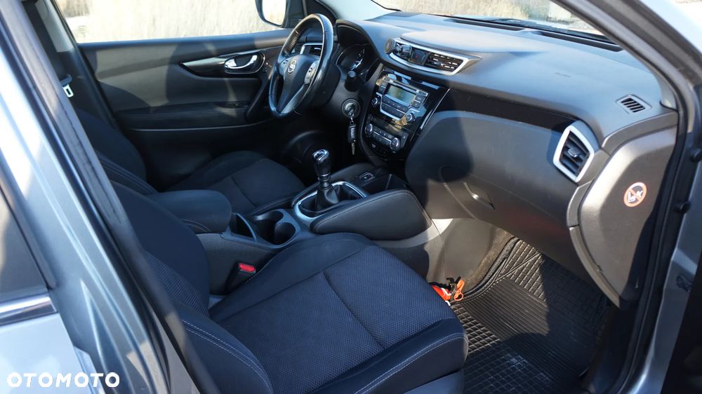 Nissan Qashqai 1.2 DIG-T N-Vision - 8