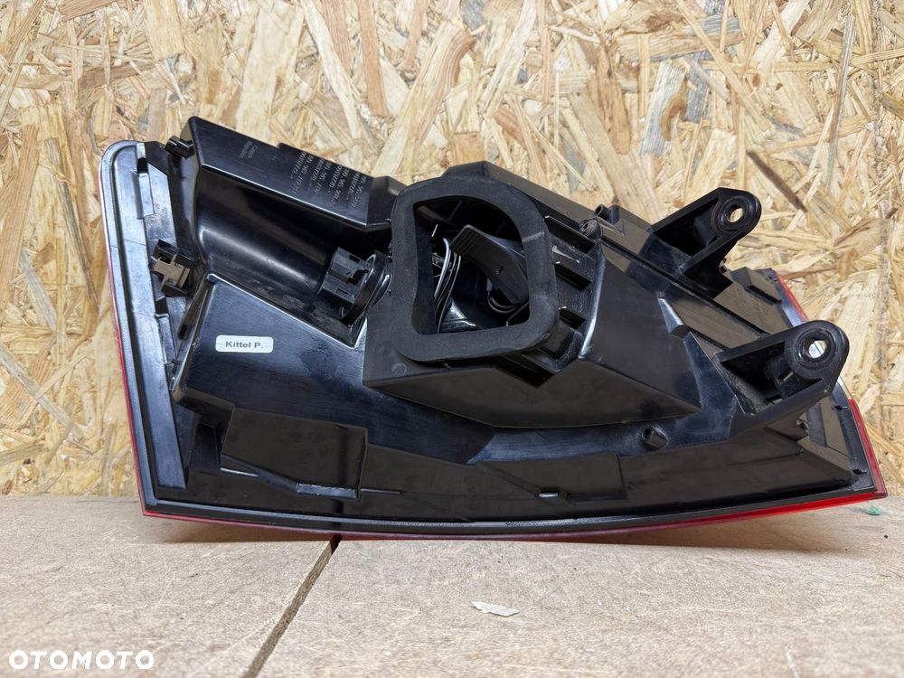LAMPA TYŁ PRAWA LED SKODA SUPERB III 3V9945208 - 5
