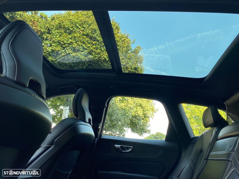 Volvo XC 60 2.0 D4 R-Design AWD Geartronic - 13