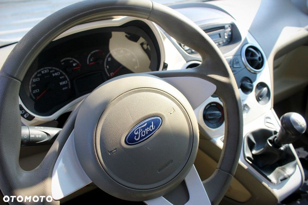 Ford KA 2009 1.2i HB3D (MASKA, ZDERZAK, LAMPA, BŁOTNIK, DRZWI, SZYBA, FOTEL) - 7