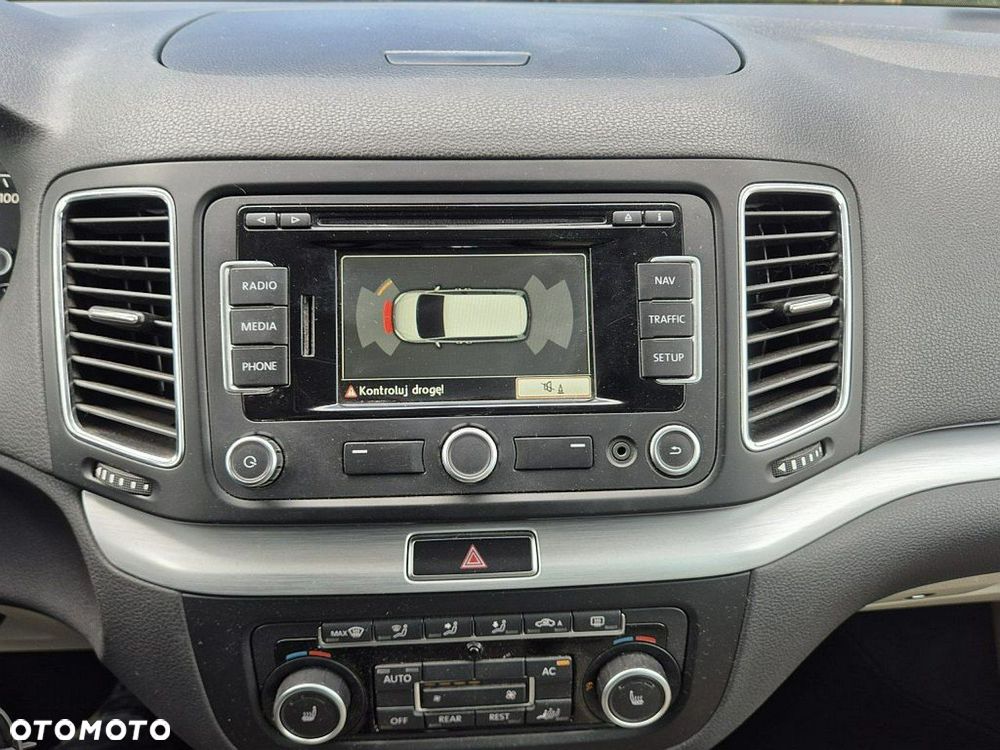 Volkswagen Sharan - 9