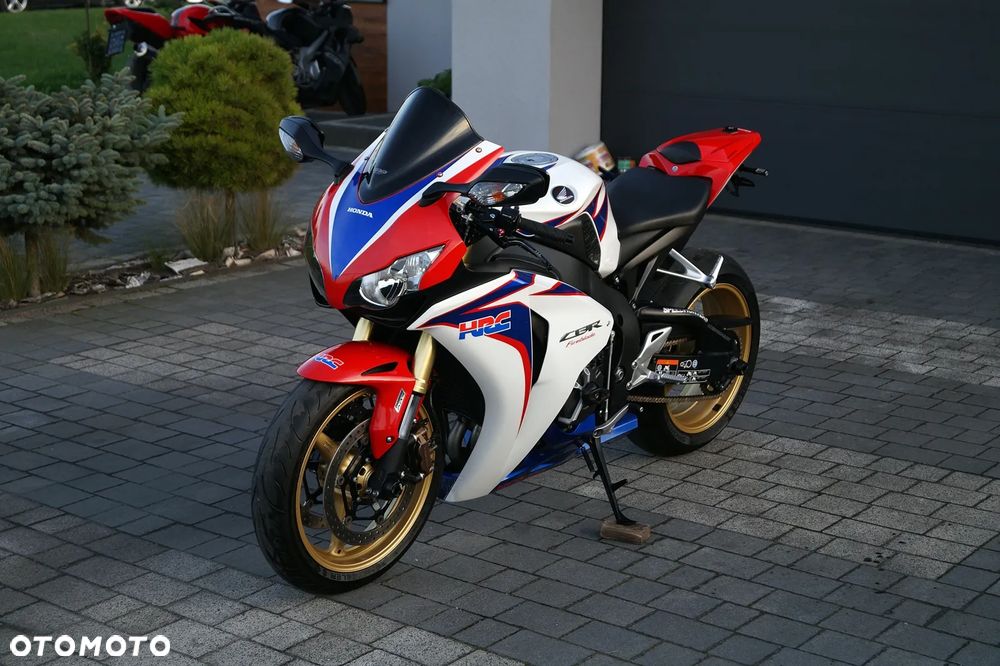 Honda CBR - 3
