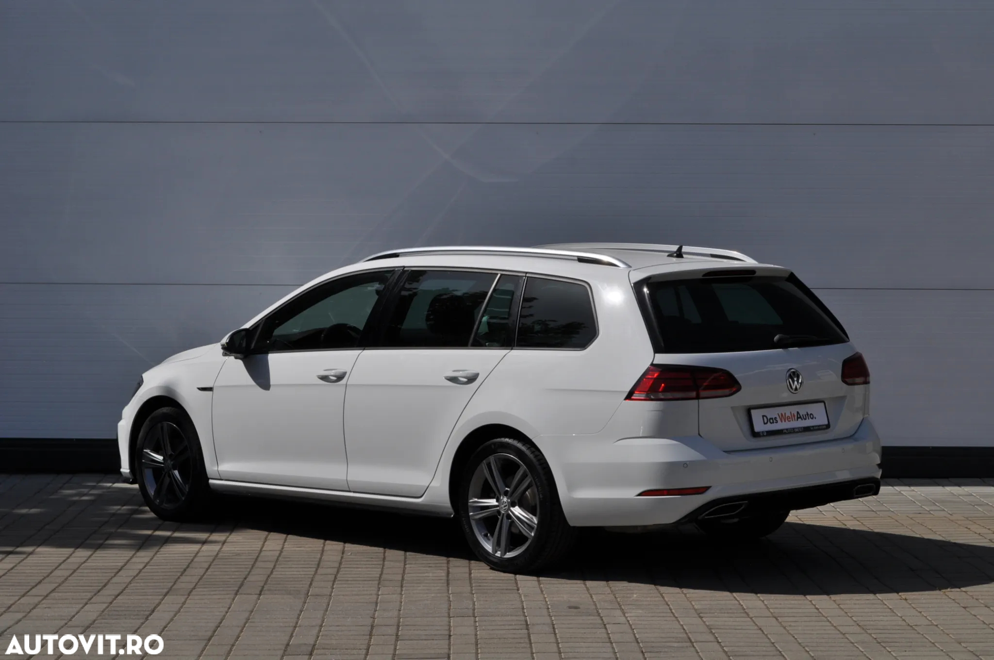 Volkswagen Golf 2.0 TDI DSG R-Line - 3