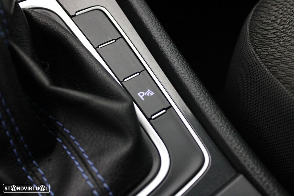 VW e-Golf AC/DC - 24