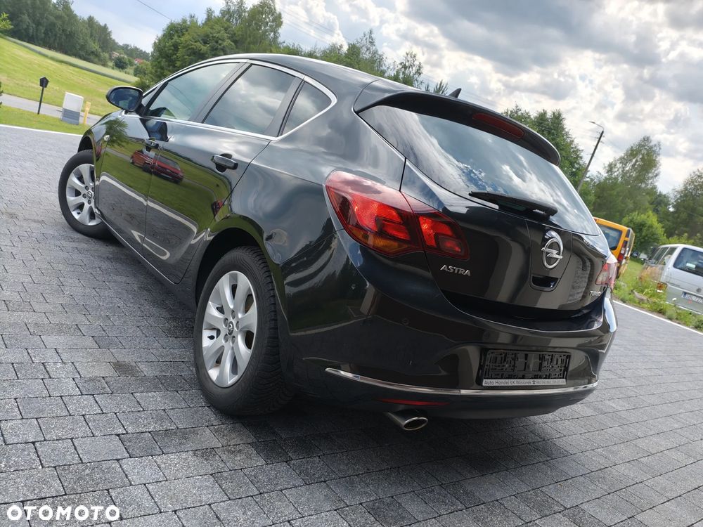 Opel Astra 1.4 Turbo Exklusiv - 4