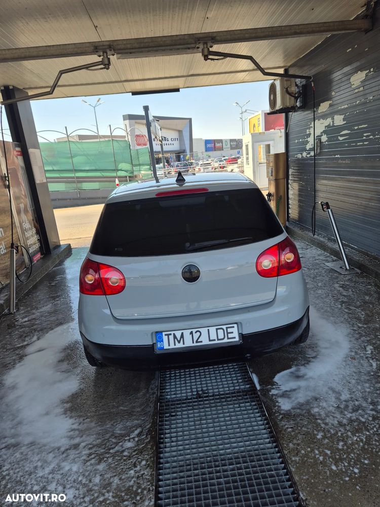 Volkswagen Golf 1.9 TDI Individual - 3