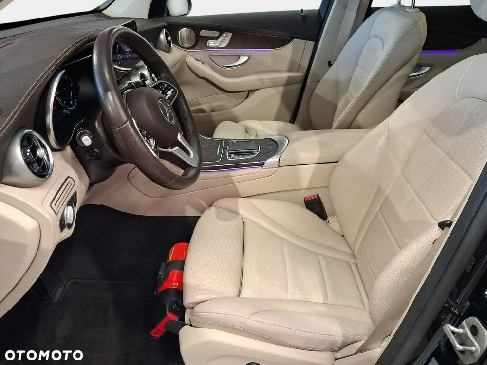 Mercedes-Benz GLC - 13