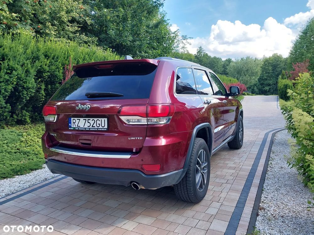 Jeep Grand Cherokee - 11
