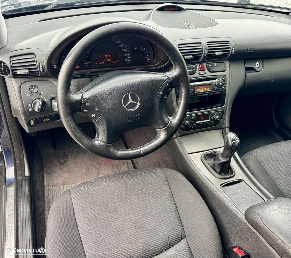 Mercedes-Benz C 220 - 12