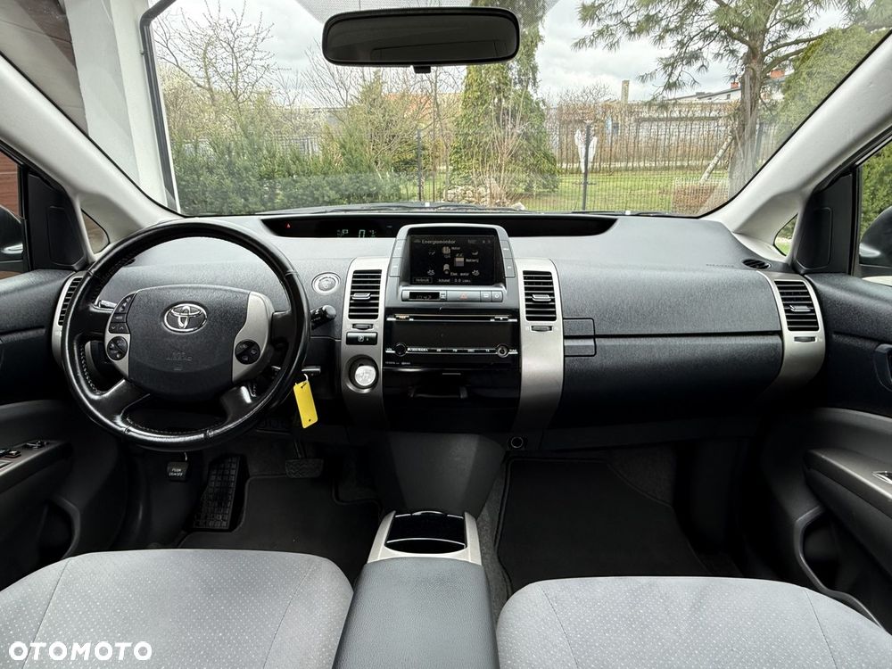 Toyota Prius 1.5 VVT-i Sol - 19