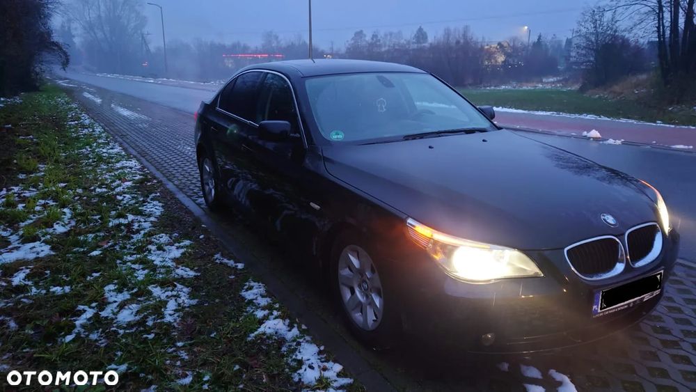 BMW Seria 5 525i - 2