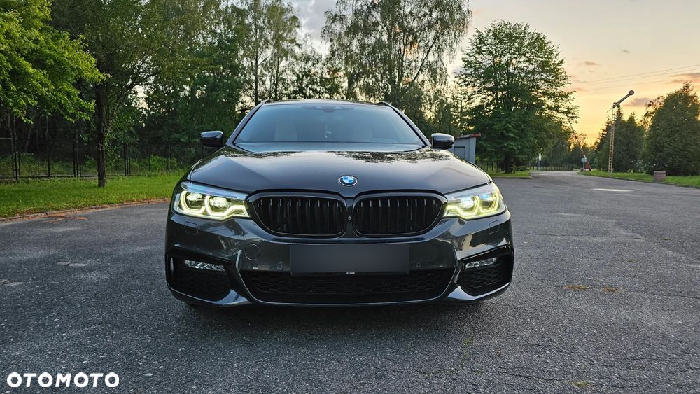 BMW Seria 5 520d xDrive - 1