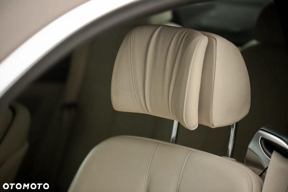 BMW Seria 6 650i xDrive - 34