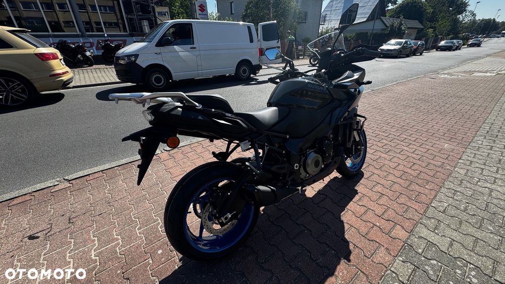 Suzuki GSX - 4