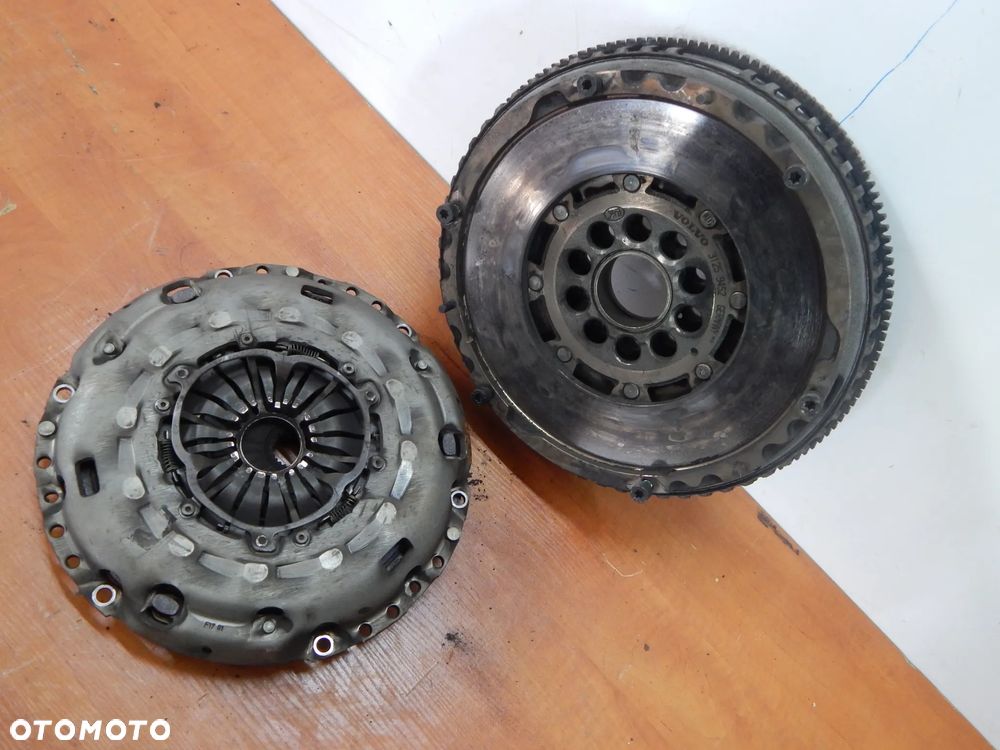 Sprzegło dwumasa 2.5 turbo benz 30681137 Volvo v50 s40 xc90 c30 s80 s60 05-13 Łuków części - 17
