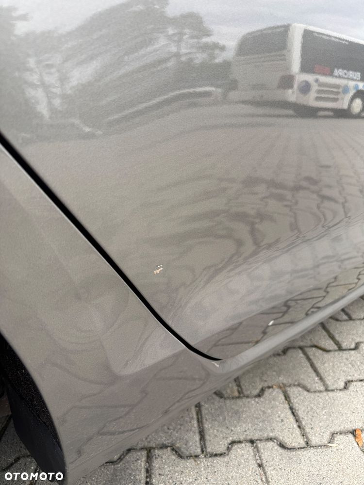 Volkswagen Golf 1.6 TDI BlueMot Comfortline - 22