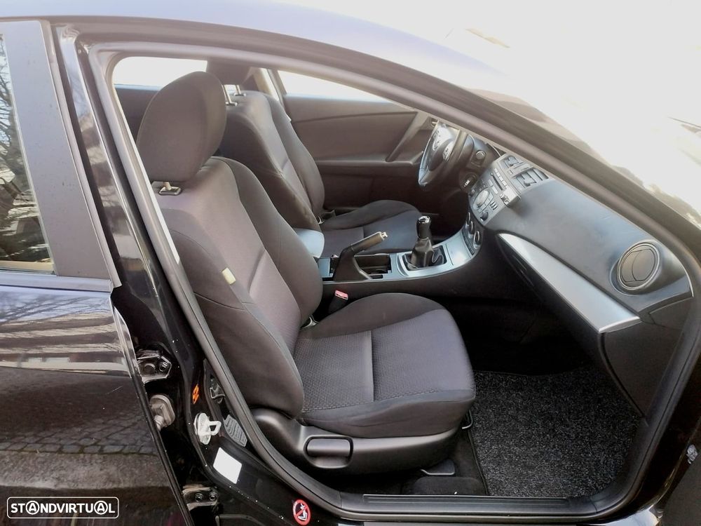 Mazda 3 Hatchback MZ-CD 1.6 Comfort - 27