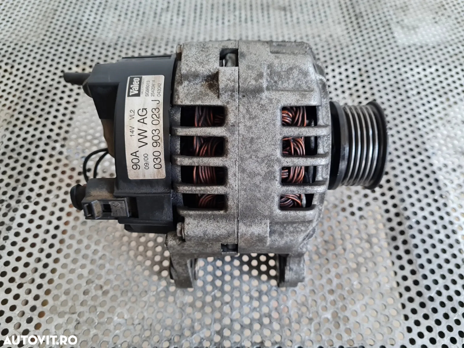 Alternator Vw Golf 4 Bora 2.0 Benzina - Dezmembrari Arad - 5