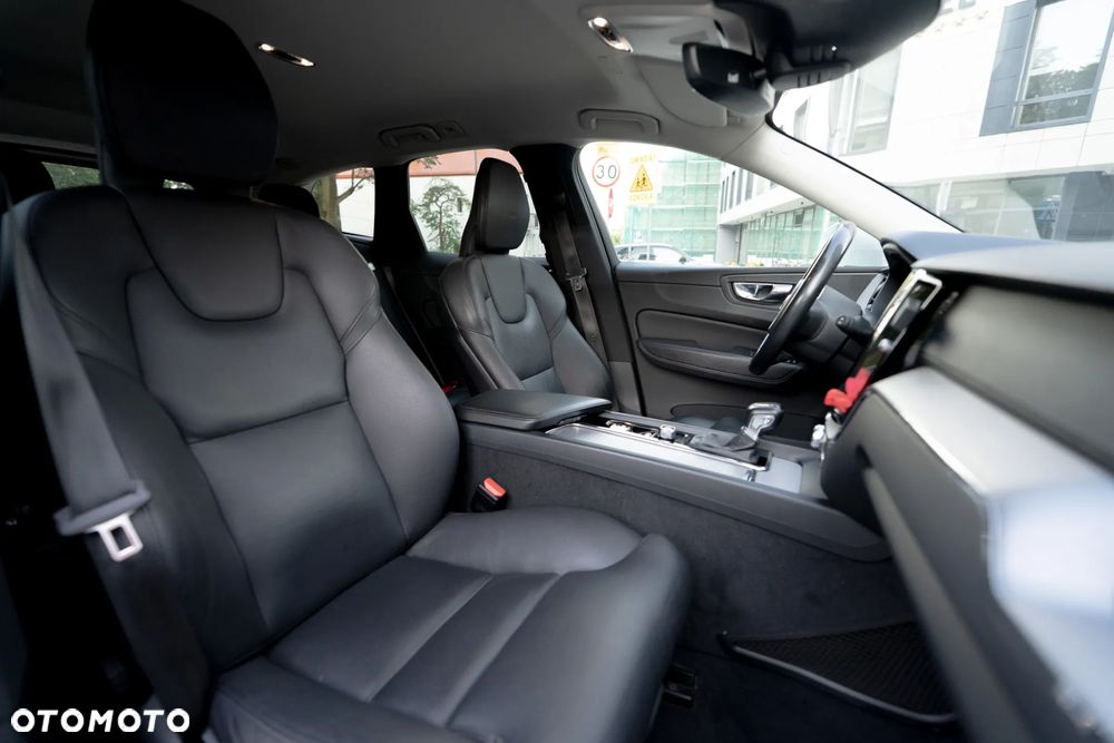 Volvo XC 60 D5 SCR AWD Inscription - 19