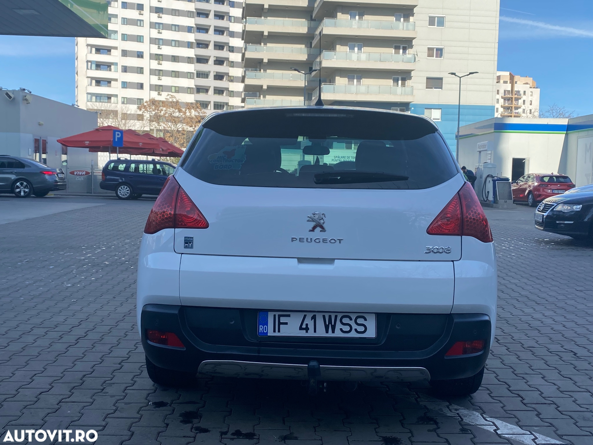 Peugeot 3008 Hybrid4 - 3
