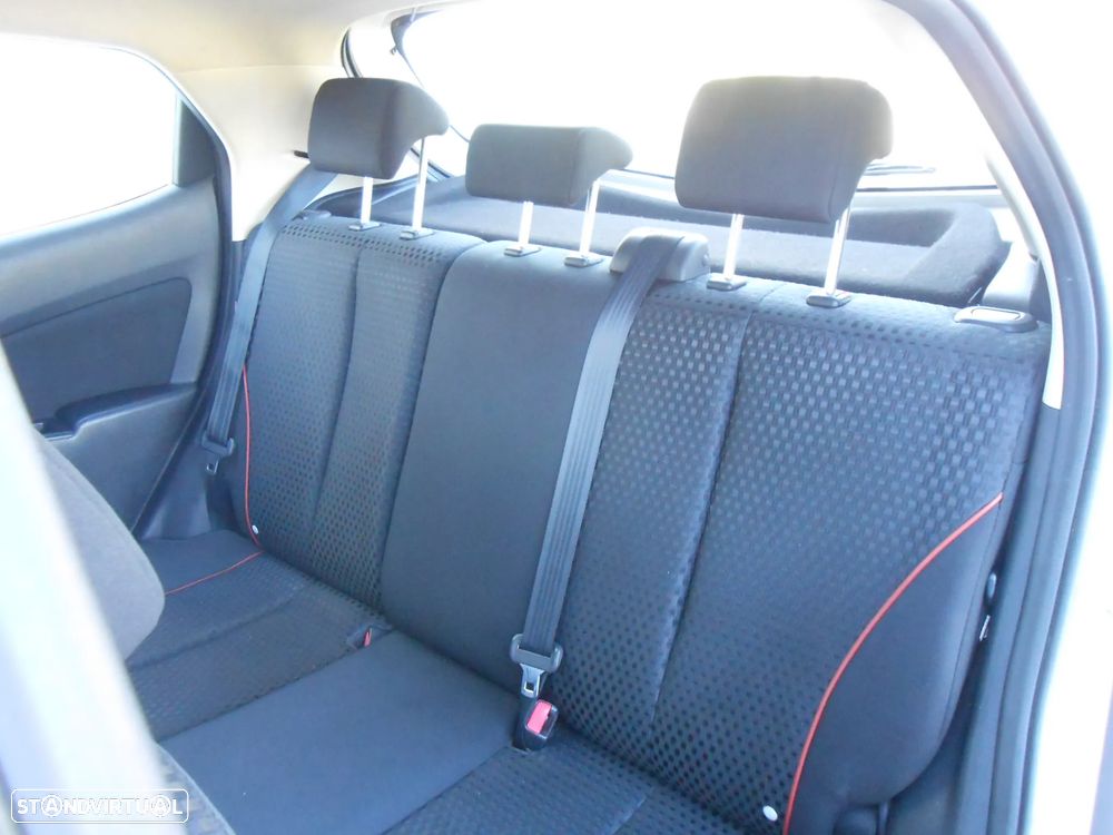 Mazda 2 1.3 MZR Sport - 18