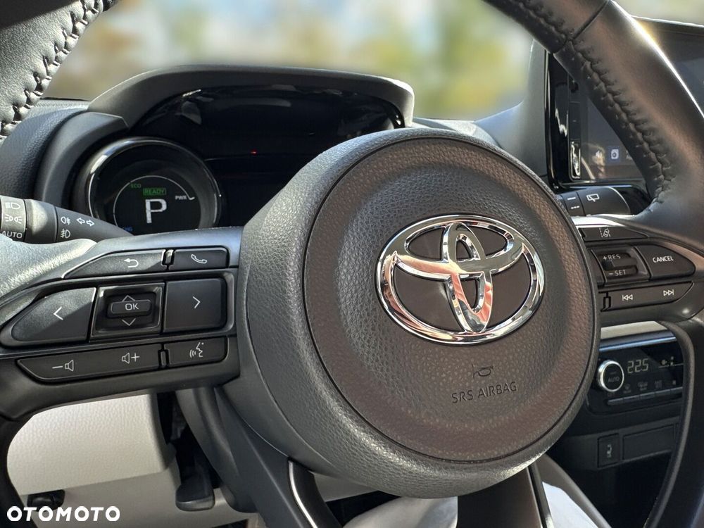 Toyota Yaris Hybrid 1.5 Executive - 18