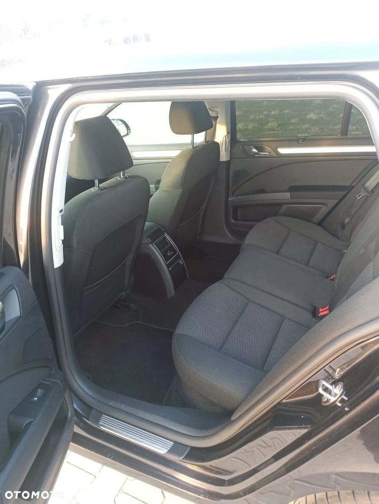 Skoda Superb Combi 1.8 TSI DSG Active - 21