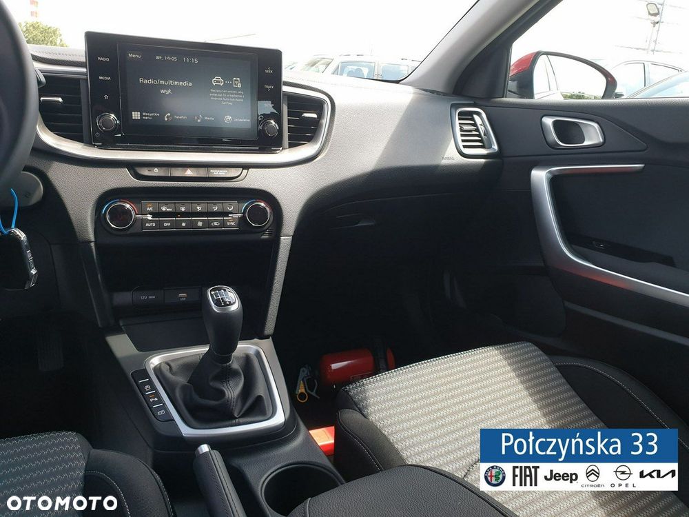 Kia Ceed - 26